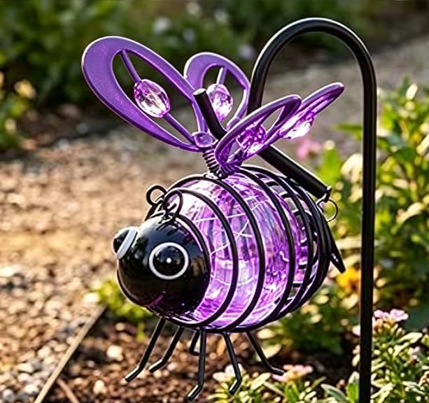 Bee Solar Lights Outdoor Garden, LED Hanging Metal Bees Lanterns, Hanging Bee Solar Garden Lights, Outdoor Statues Figurine Lights Decorations Hanging Animals Lamp for Garden Decoration (Purple)