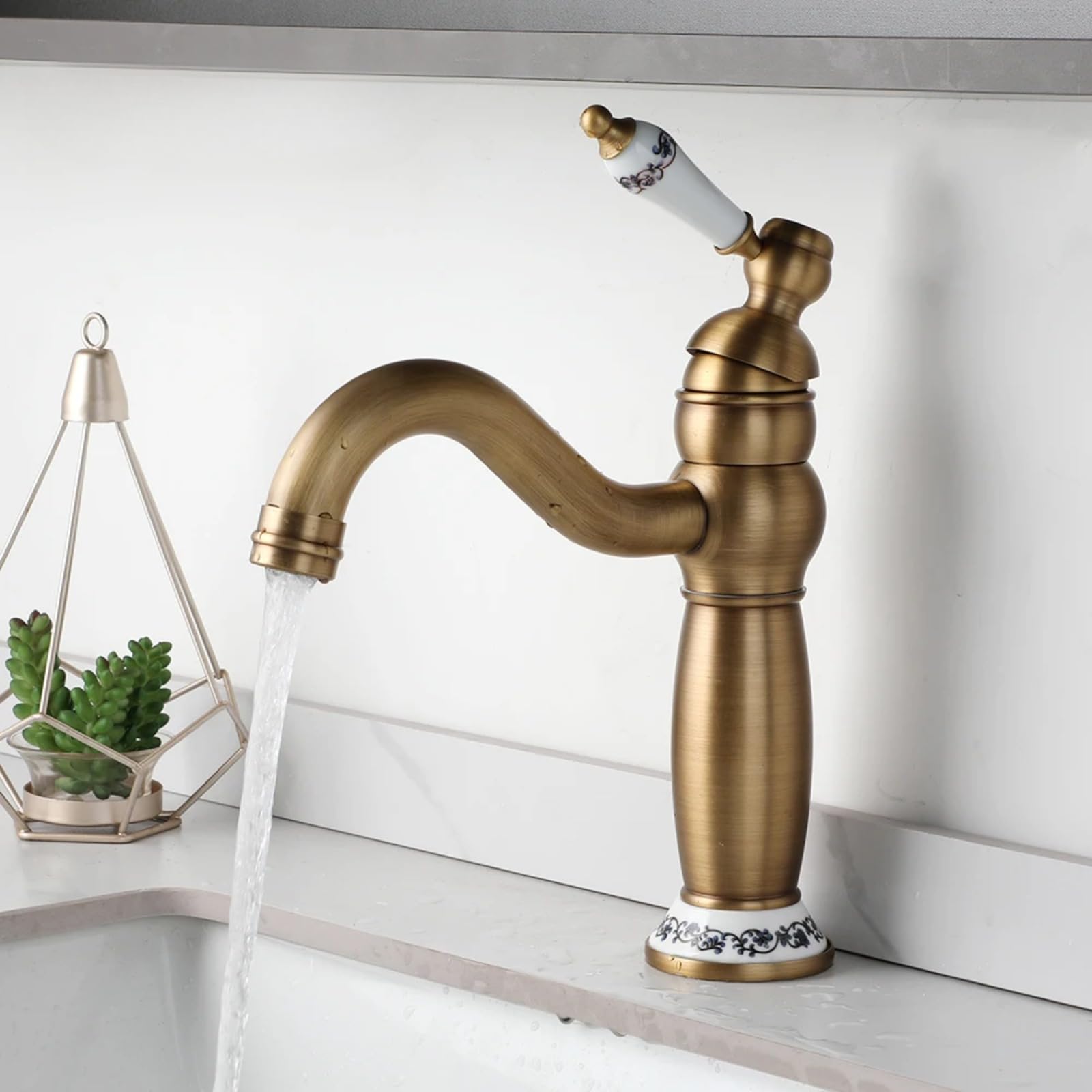 Robinet Laiton Antique pour Vasque de Salle de Bain Rétro