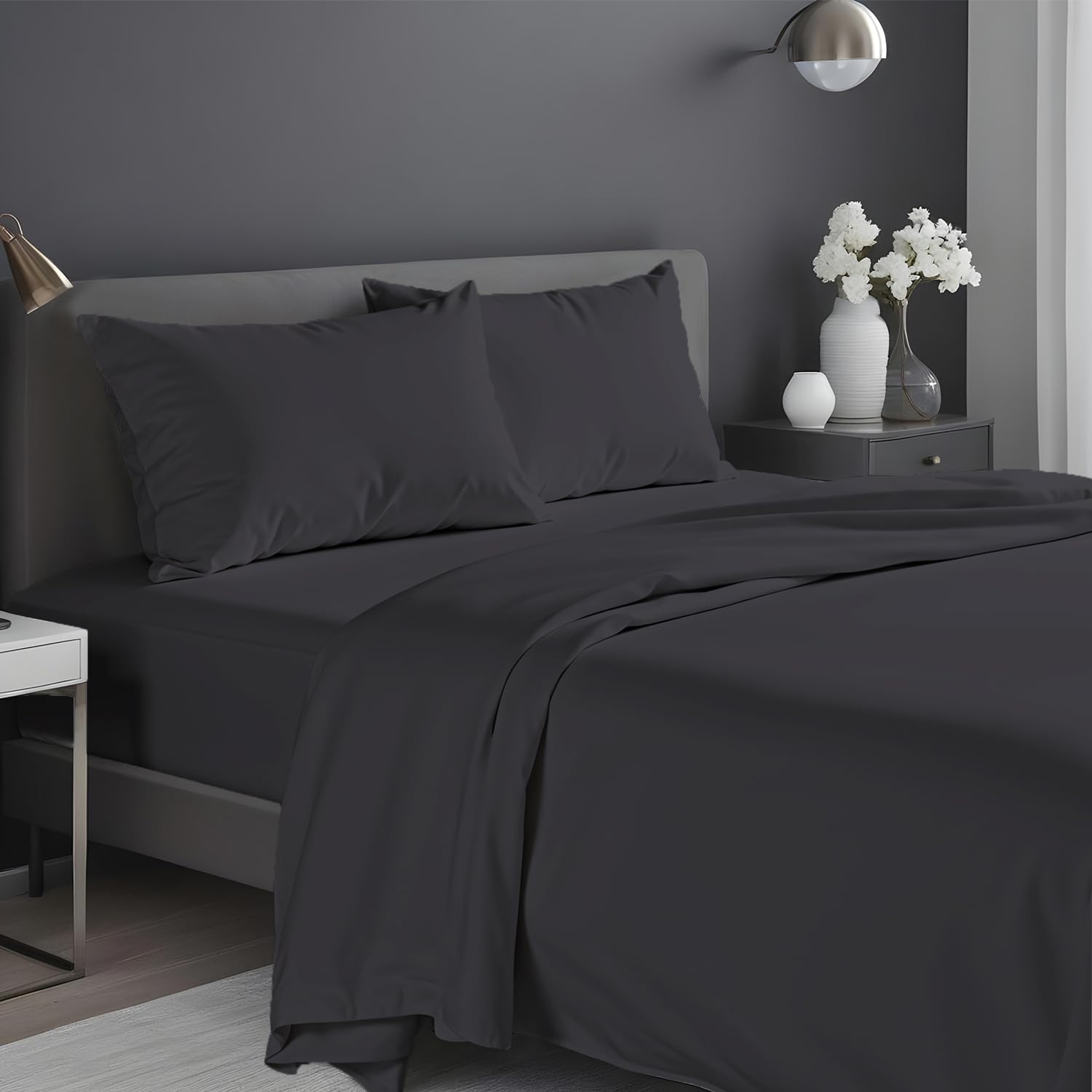 Infinitee Xclusives Premium Dark Grey King Bed Sheet Set – 4 Piece Bed Sheet Set King 270 cm x 260 cm - Soft Brushed Microfiber Bed Sheets - 40 cm Deep Pockets Sheets Wrinkle Free & Fade Resistant