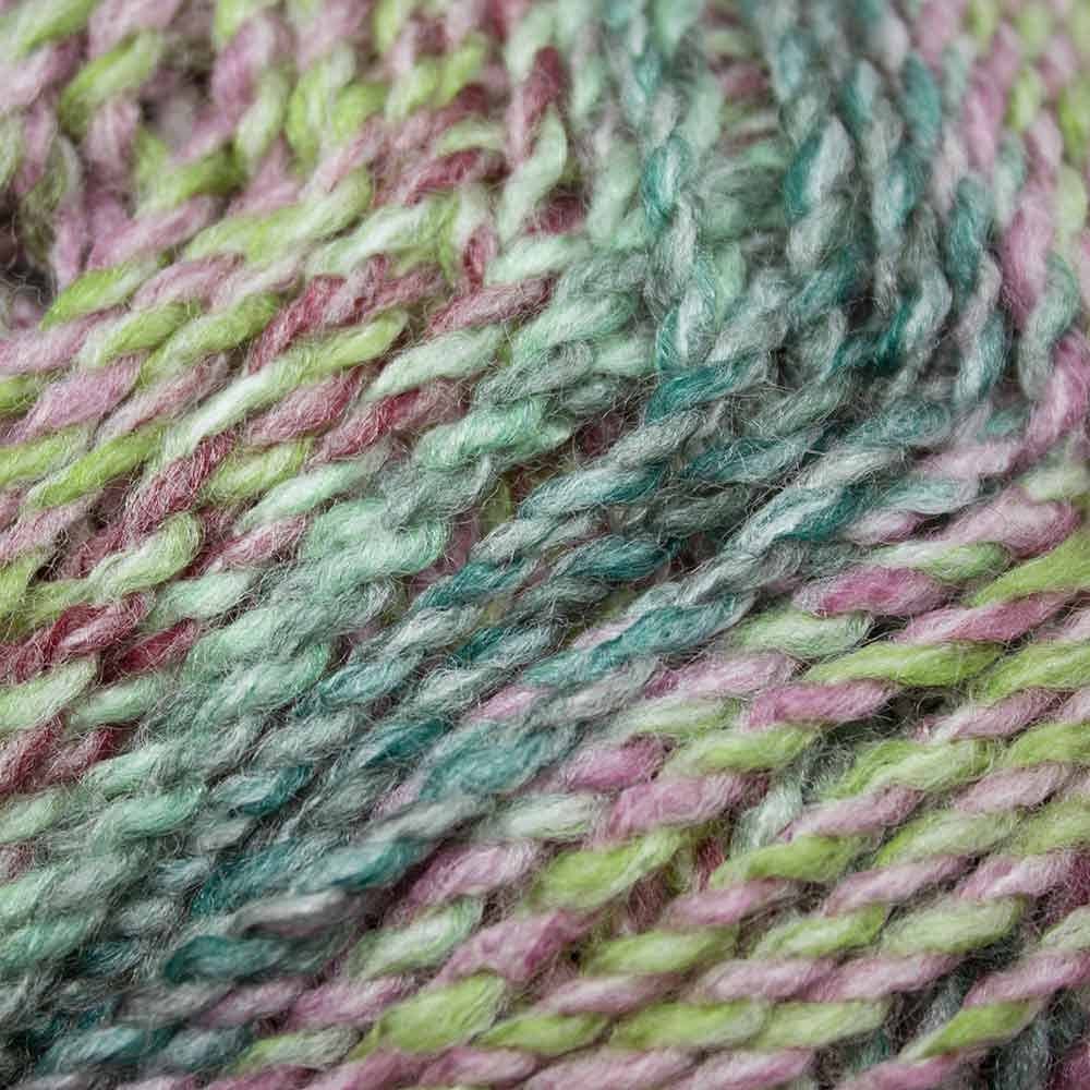 James C Brett Marble Chunky Yarn – 200g Ball of Supersoft Acrylic Knitting & Crochet Wool – Create Fast, Cosy Garments with a Beautiful Marbled Effect (Hedgerow)