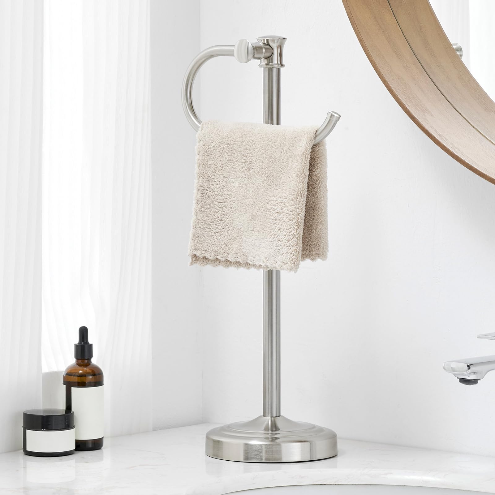 BESy 17 Inch Brushed Nickel Stand Towel Bar