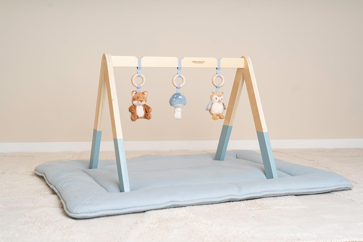 Little Dutch Baby Gym Spieltrapez Spielbogen Holz inkl. Anhänger blau - Forest Friends