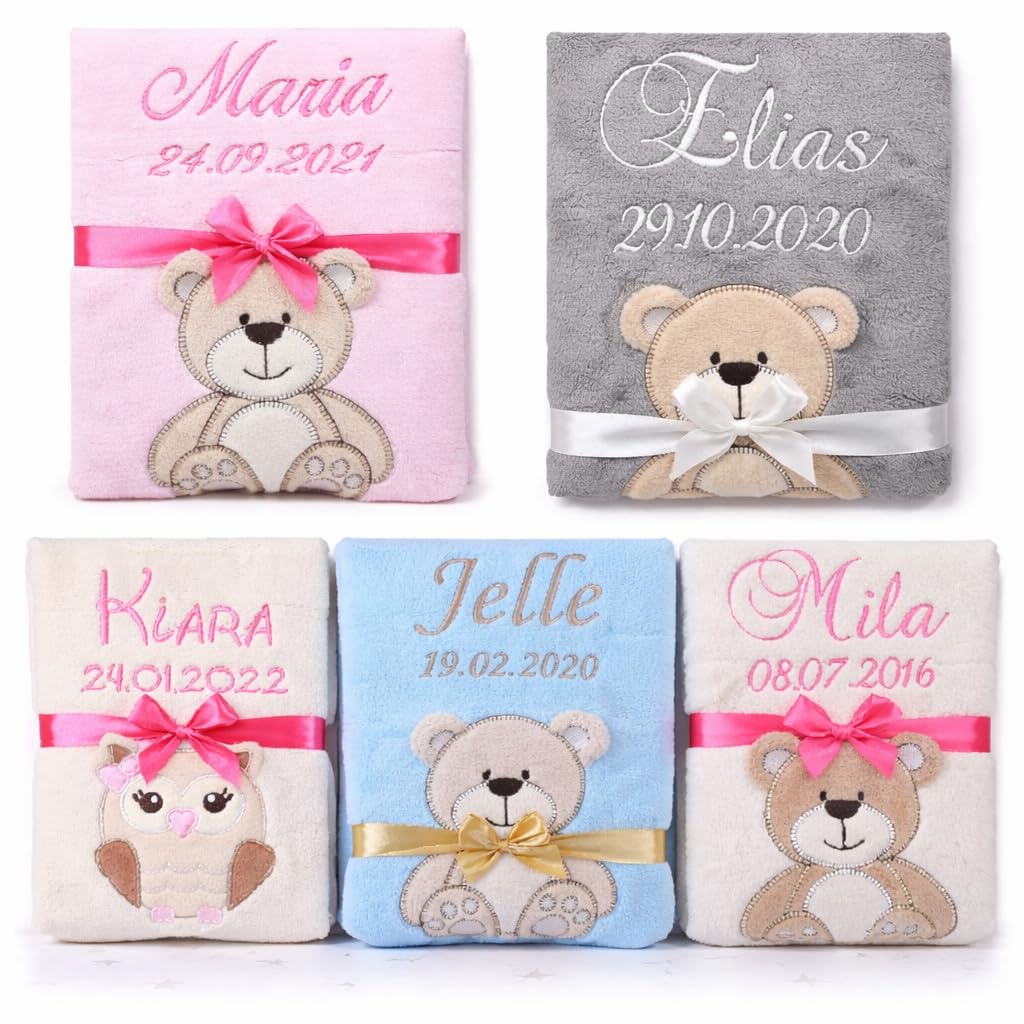BotoBaby® Personalisierte Babydecke mit Namen & Geburtsdaten – Microfaser 76x102 cm – Bestickt, Oeko-TEX Standard 100 – Geschenk zur Geburt – große Auswahl an Farben & Motiven