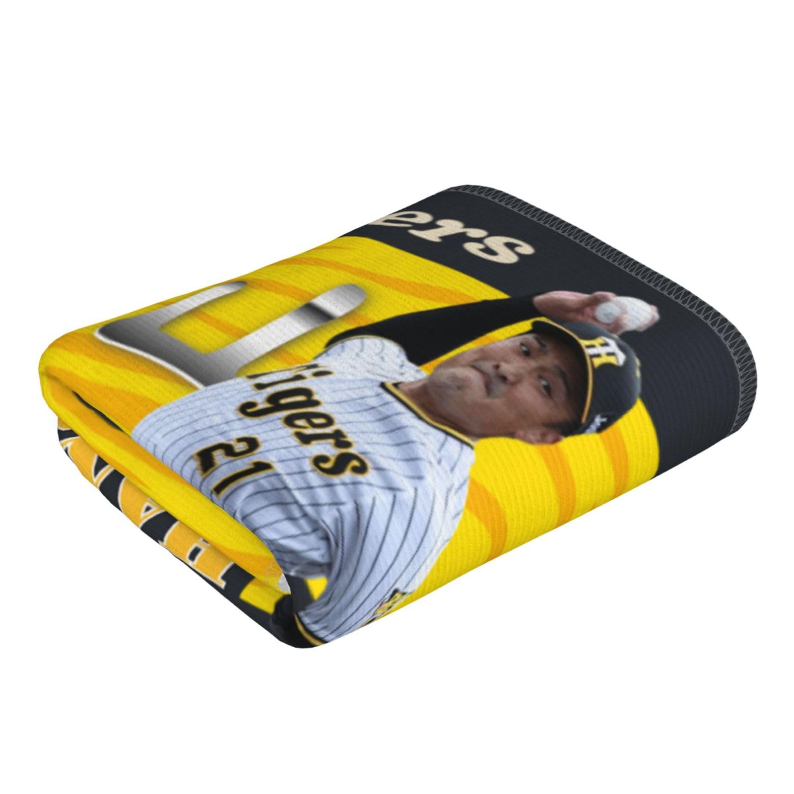 Amazon｜阪神 タオル 秋山拓巳 21番 サイン 記念品 スポーツ 応援