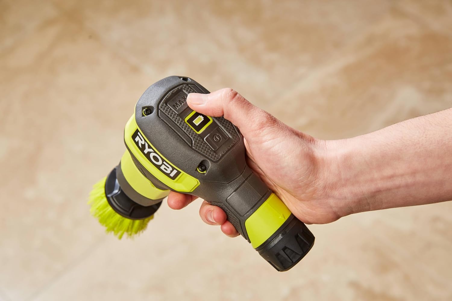 RYOBI 2-biegowa szczotka litowa USB 4V Idealna do łatwego czyszczenia zlewozmywaków, kabin prysznicowych - W zestawie z 1 wielofunkcyjną szczotką 50 mm i 1 baterią litową USB 4V 2,0 Ah - RSCR4-120G