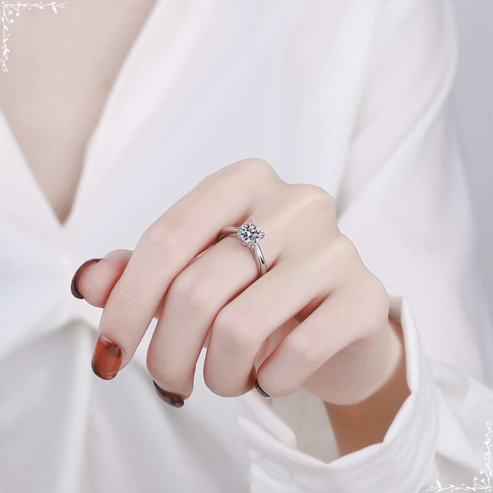 Wycian Moissanite pierścionek rocznica białe złoto pierścionki 18K 4 zęby z okrągłą cyrkonią rozmiar H 1/2 moda dla siostry biżuteria walentynkowa