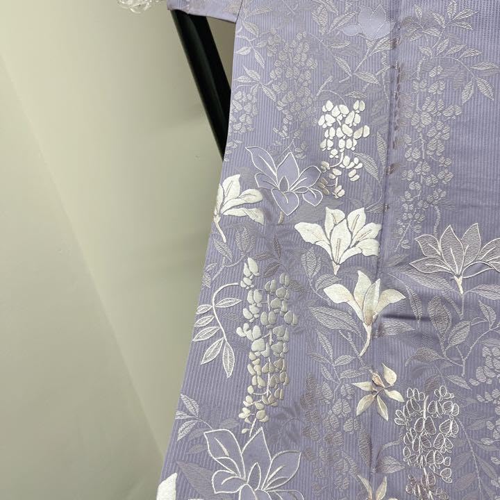 Amazon.co.jp: 山口美術織物 薄紫地に総刺繍の付け下げ 着物 落款有り