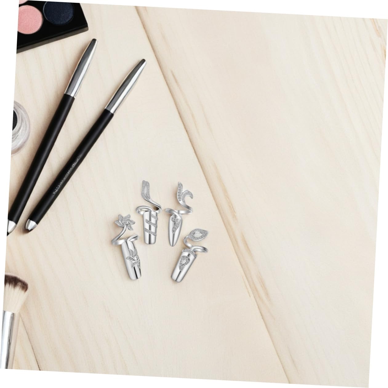 FOMIYES Anello Aperto per Unghie Donna con Pietre Brillanti in Lega 4 Pezzi | Argento, senza Colla, Fissaggio Stabile, per Occasioni Speciali e Feste come Prom e Natale