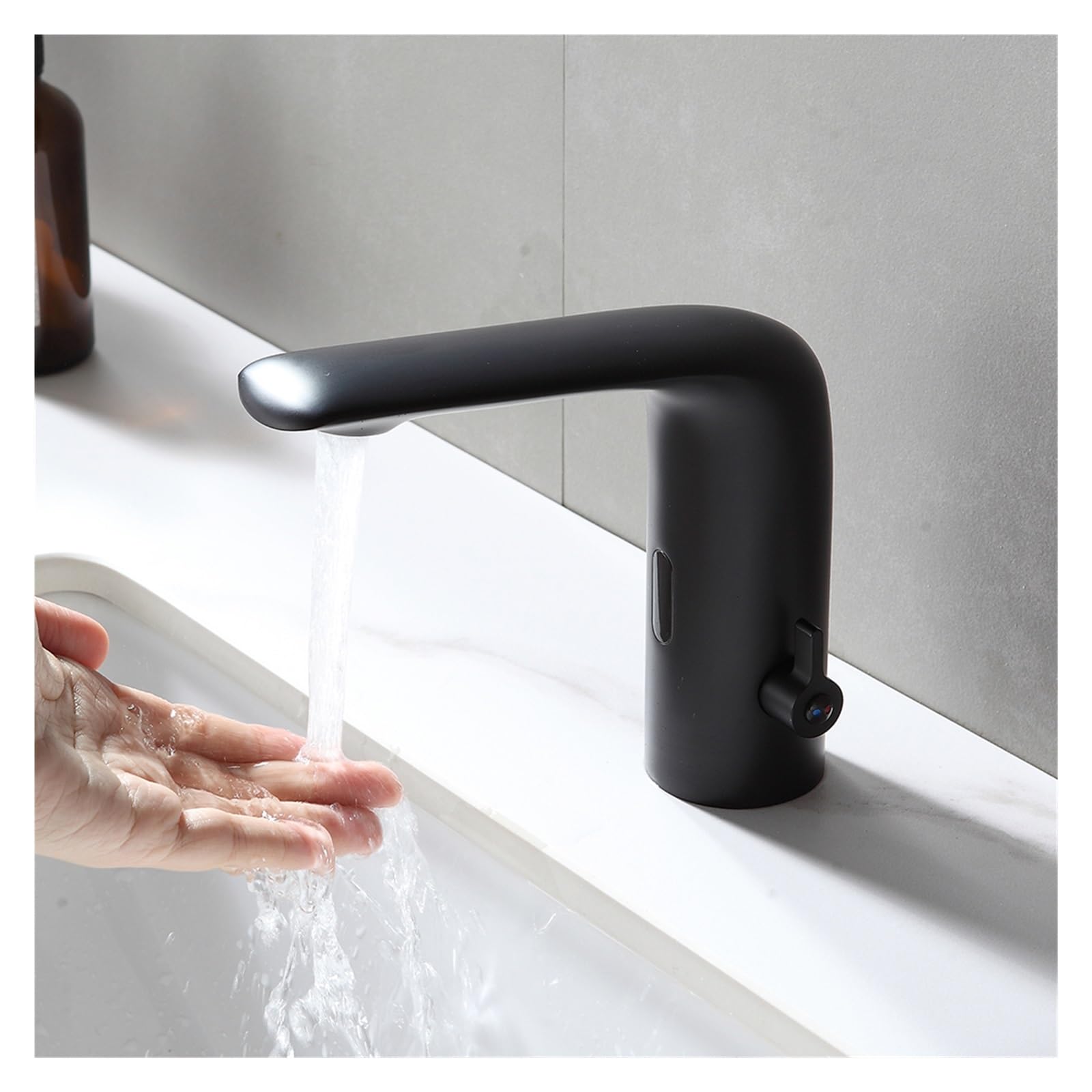 Grifos de lavabo electrónicos para baños modernos con regulación de agua fría y caliente
