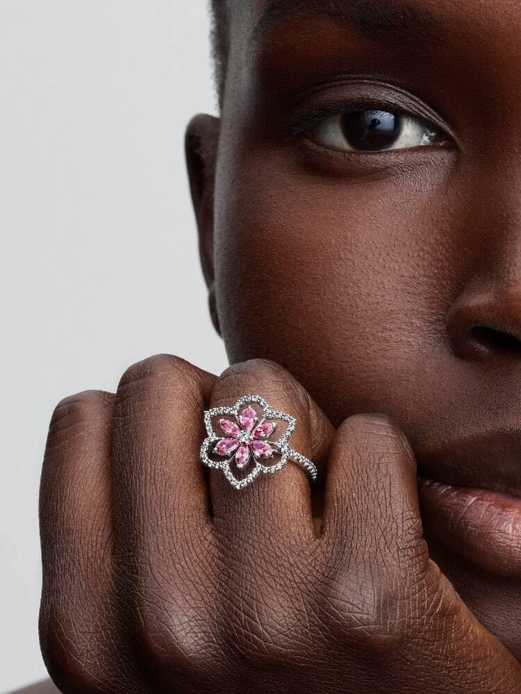 PANDORA Anillo de cóctel de plata para mujer con doble flor 194577C01