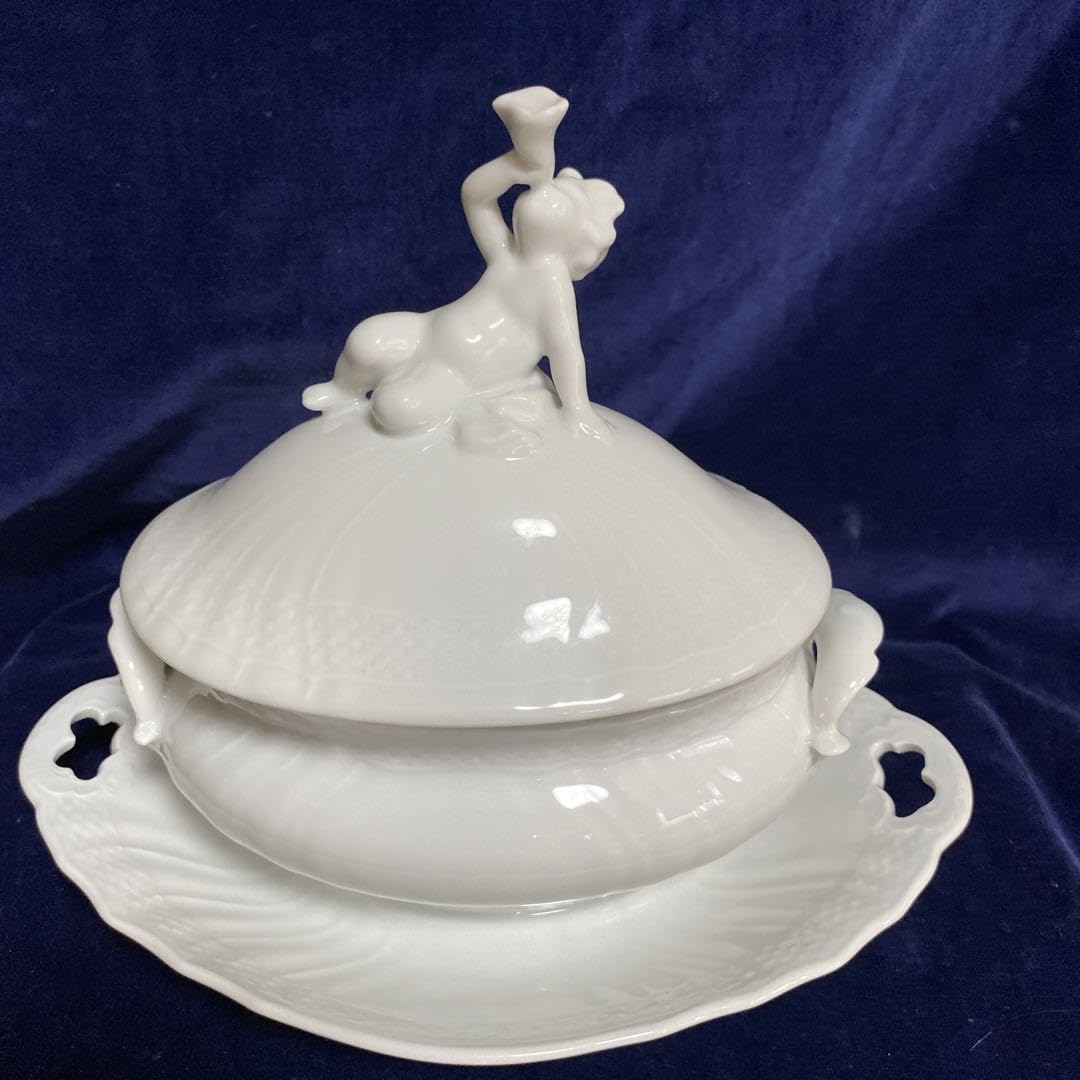 ロイヤルコペンハーゲン、スープチュウリン天使の蓋付き ロイヤル