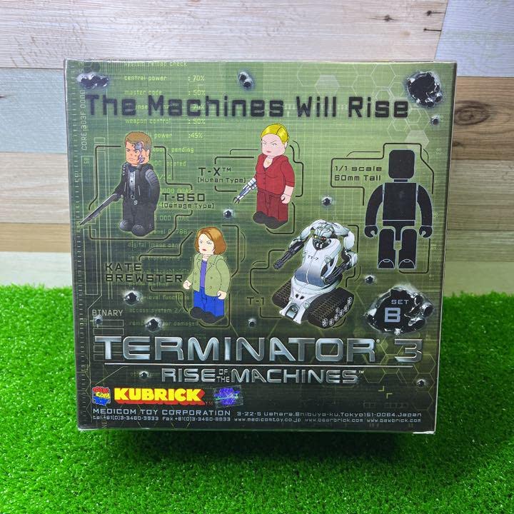 Amazon.co.jp: キューブリック 人形 ターミネーター3 ライズ