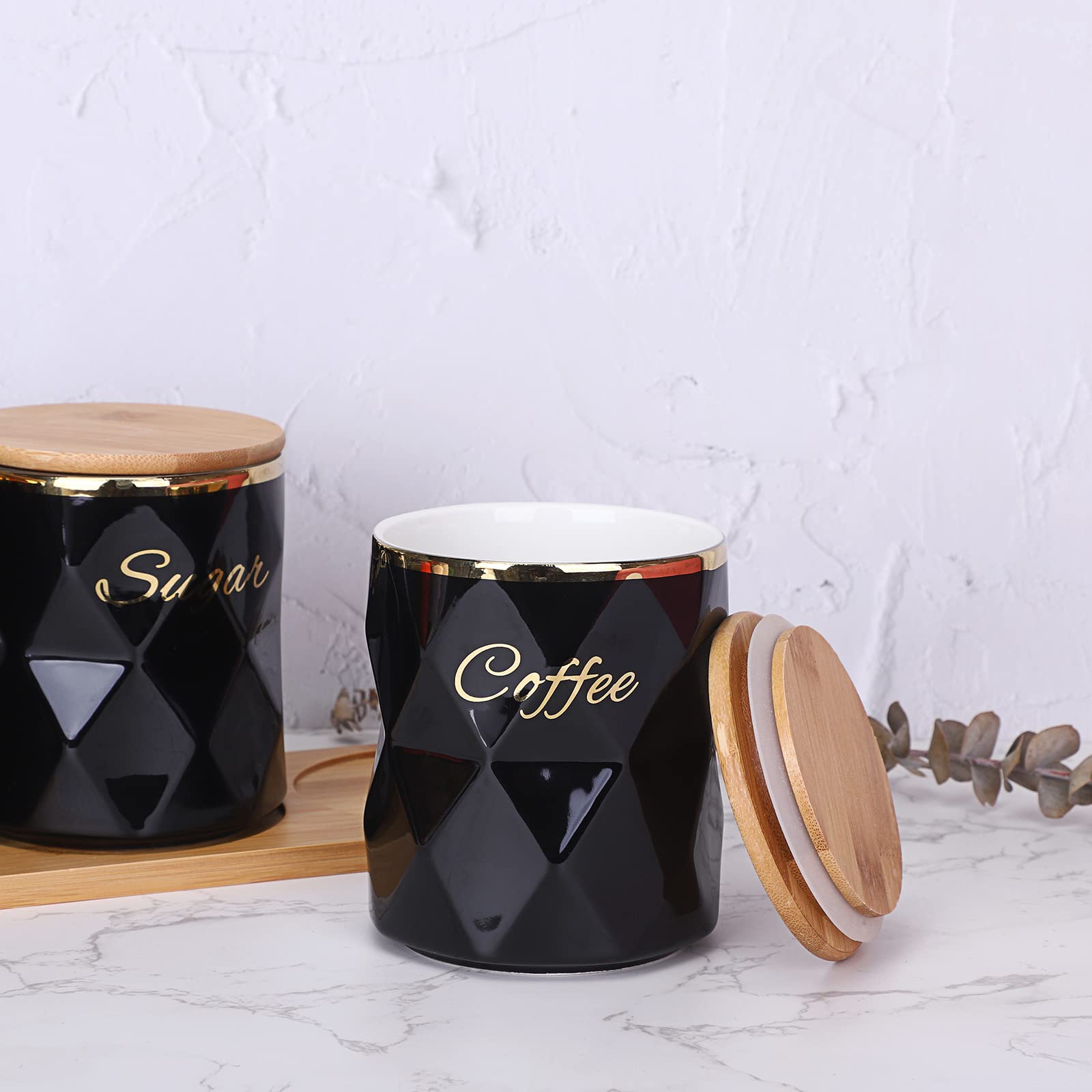 BTSKY Recipientes herméticos de cerámica negra para azúcar, café, té con tapa y bandeja, juego de 3 recipientes herméticos para almacenamiento de alimentos, tarros con tapa de bambú para encimera de