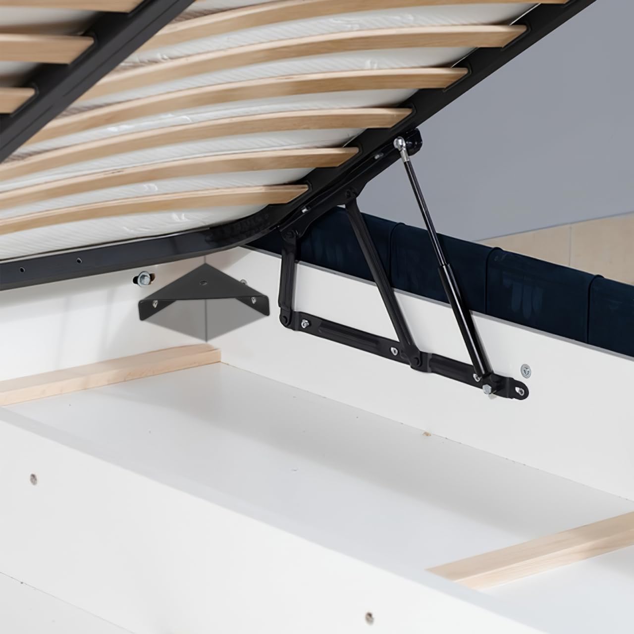 Hemobllo Heavy Duty Metal Corner Brackets 10 Pack Triangle Shelf Braces with Pre-Drilled Holes for Furniture Frame Reinforcement Bed Frame Desk Cabinet Support 3.54X2.55X0.74 Inches