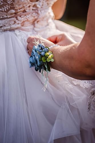 Miniatura 4 de Juego de ramillete y boutonniere azul polvoriento, diseño de flores artificiales para hombres, bodas, bailes de graduación, pulsera de ramillete de