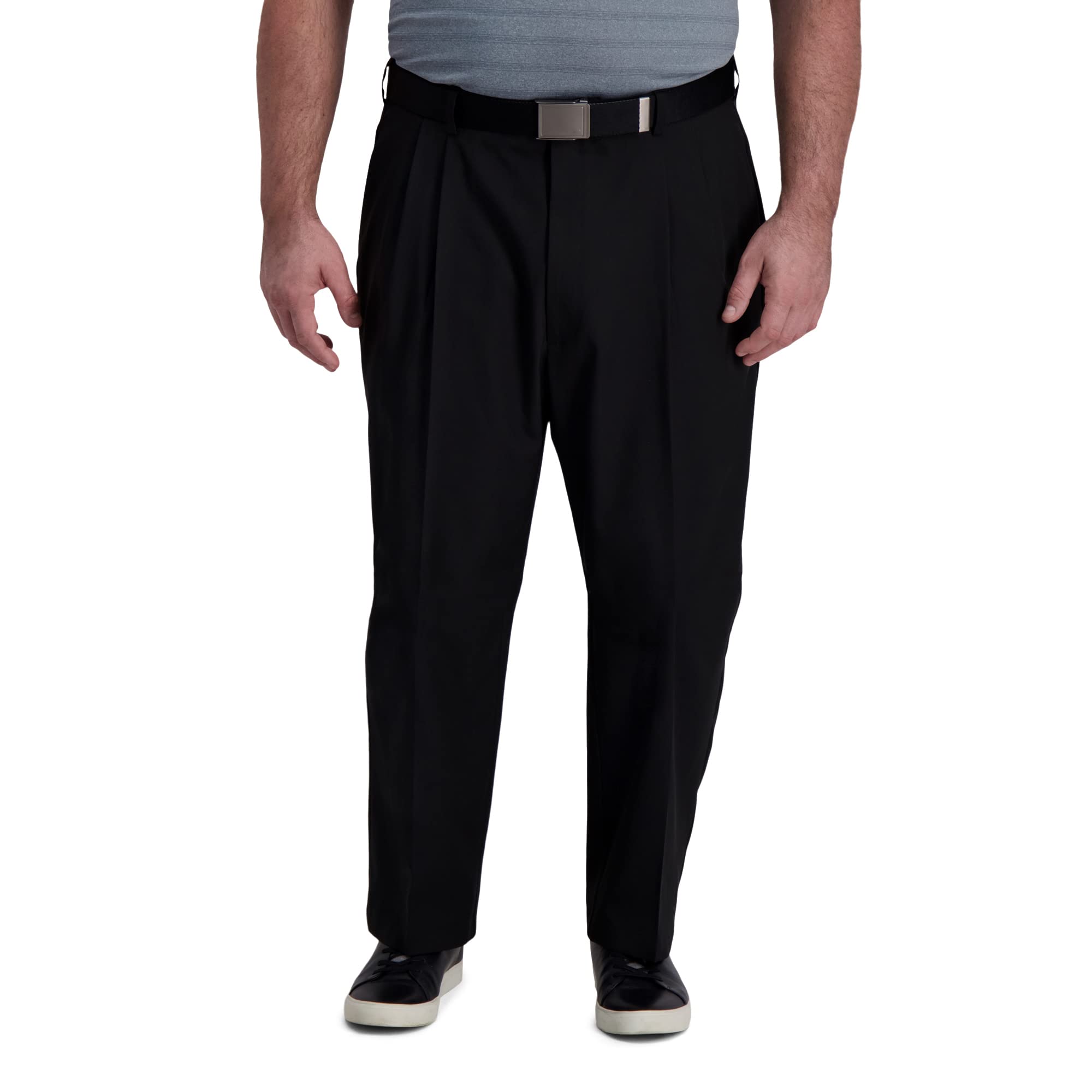 Haggar Men's Cool Right Performance Flex Classic Fit Pleat Front Pant (Regular and Big and Tall Sizes)