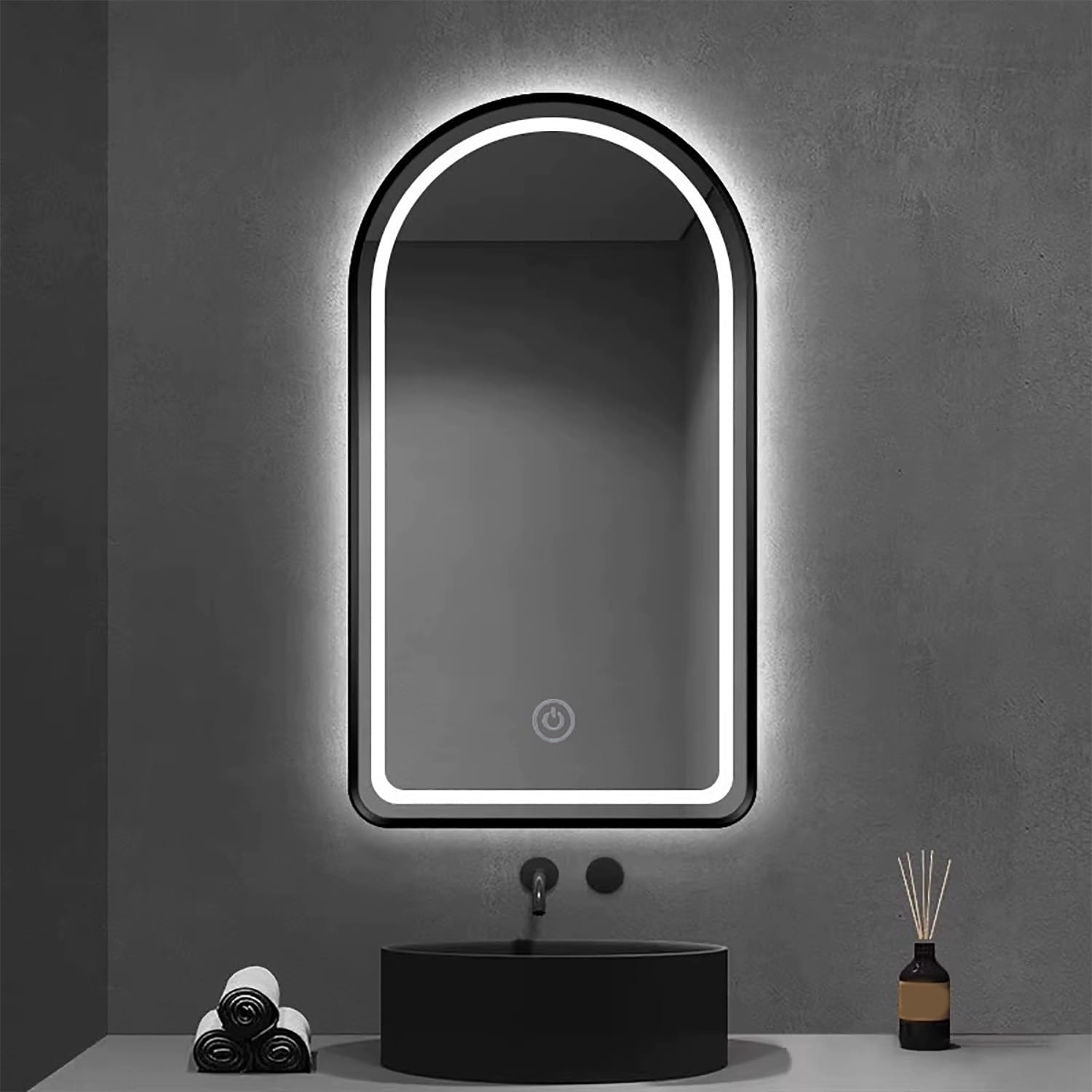 Miroir arqué LED salle de bain 50x80 cm anti-buée cadre noir à intensité variable
