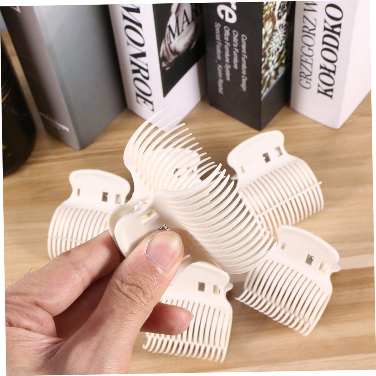 Homoyoyo 24pcs Hair Clips Hair Clamps for Styling Accessory for Women and Barber Shop