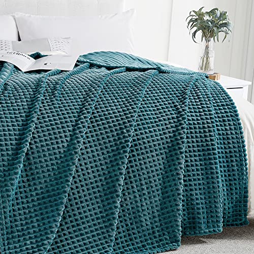 KASYLAN Super Soft Flannel Fleece Throw Blanket Grid Jacquard Decorative Warm Cozy Blanket for Sofa Couch, Bed, Camping - Image 4