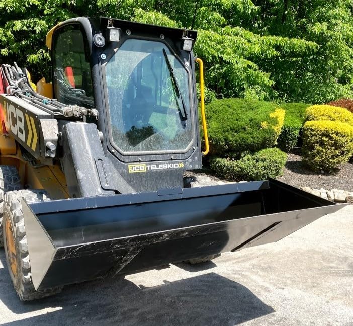 Skid Steer/Tractor Bckt, 72-inch 6ft Smooth Low Profile Bckt for Tractors and Skid Steer Loaders, SSQA Mount -Material Handling Attachment