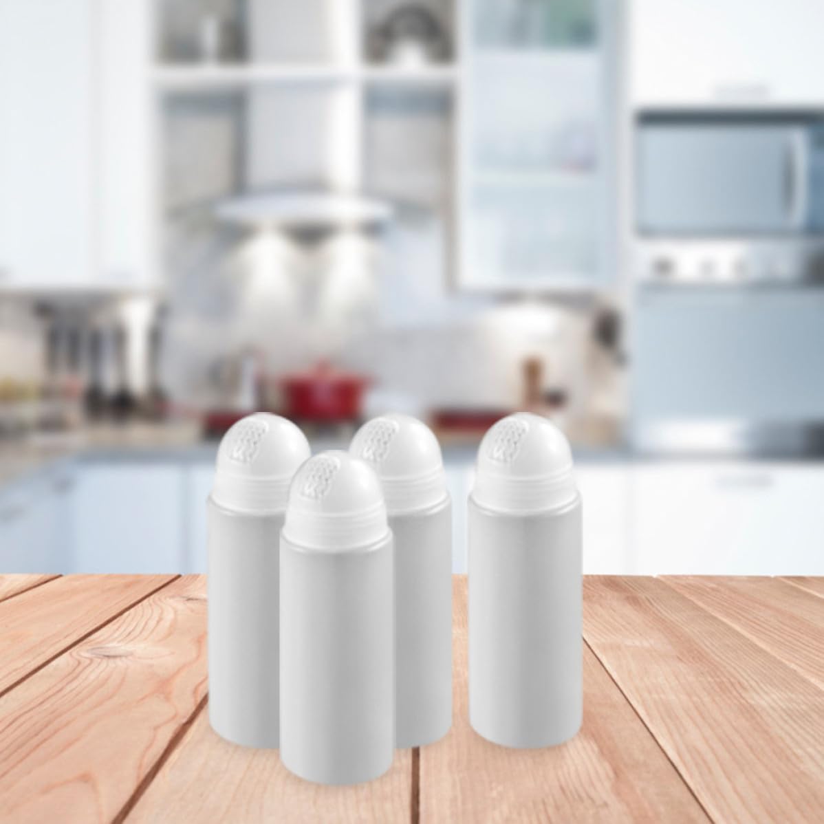 4pcs Seasoning Spice Container PE Pepper Sifter Shaker for Restaurants