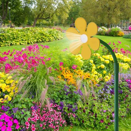 Wesh Garden Sprinkler Flower Shape | Crazy Whirling Yard Sprinklers, 720 Degrees Rotating Funny Colorful Dancing Daisy Lawn Watering for & Yard, Decorative Stakes, White, Yellow