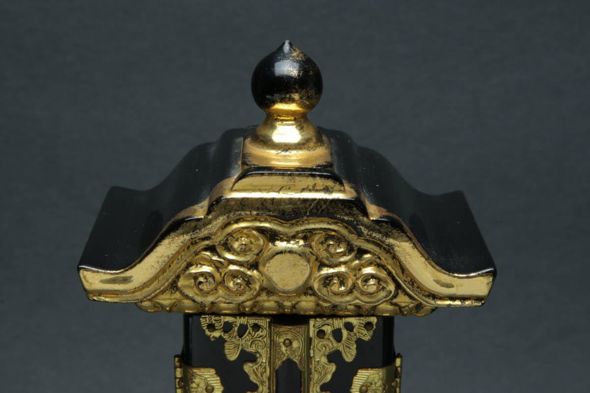Amazon.co.jp: 5630 繰り出し位牌 回出位牌 厨子 仏壇 仏具 漆 金 仏具 