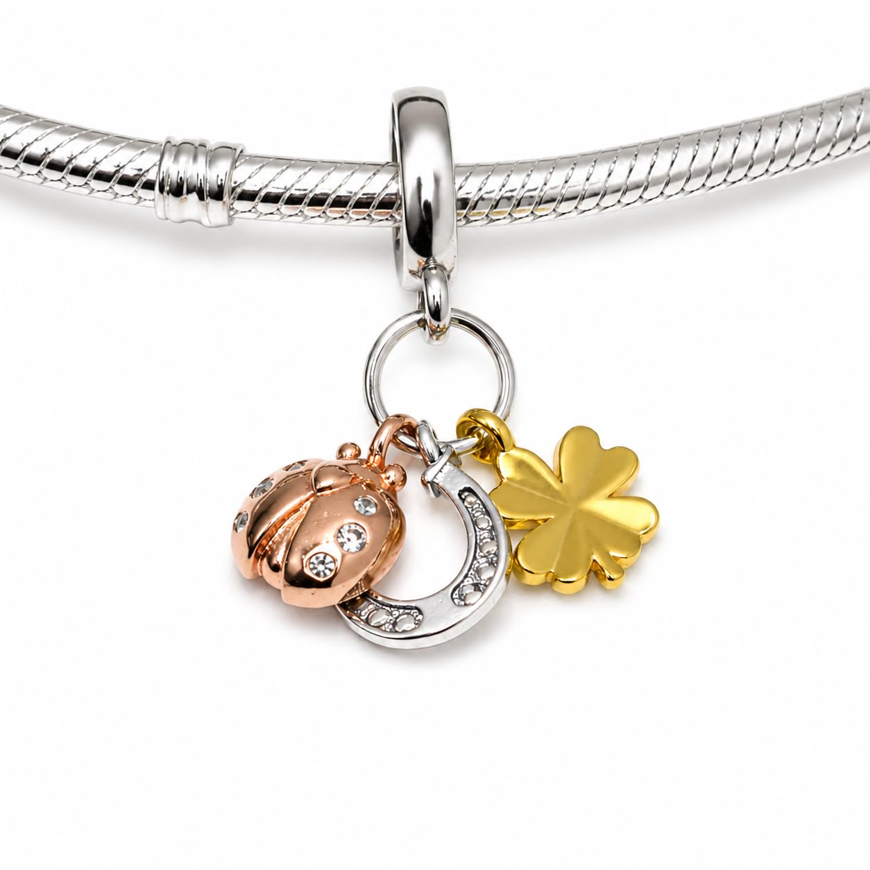 Grünes vierblättriges Kleeblatt Armband und Anhänger in Silber kompatibel mit allen Marken