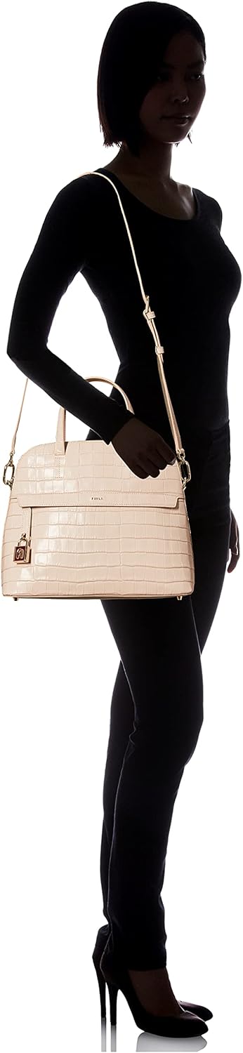 Furla(フルラ Piper M Dome