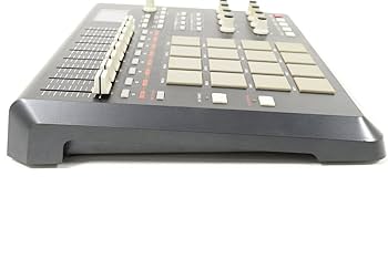 Akai Professional MIDIパッドコントローラ MPD32 Akai Professional MPD32 USB/MIDI Pad Control Unit 