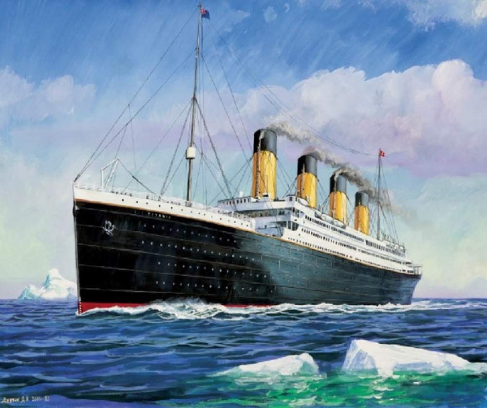 Amazon.com: Zvezda 9059 - R.M.S. Titanic - Plastic Model Kit Scale