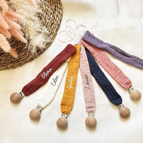 attache tetine en gaze de coton à personnaliser avec le prénom au choix Cover