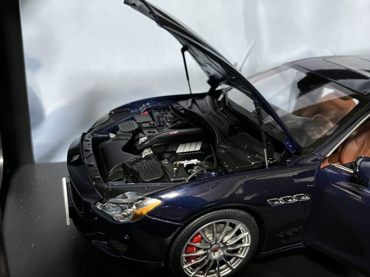 Amazon.co.jp: AutoArt Maserati Quattroporte GTS Commeta 1/18