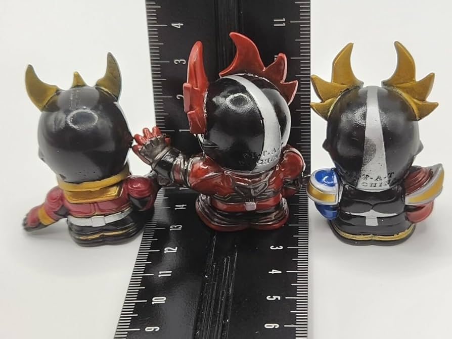 仮面ライダークウガとアギトのフィギュア SHフィギュアーツ 仮面ライダークウガ アギト G3-X 3体セット