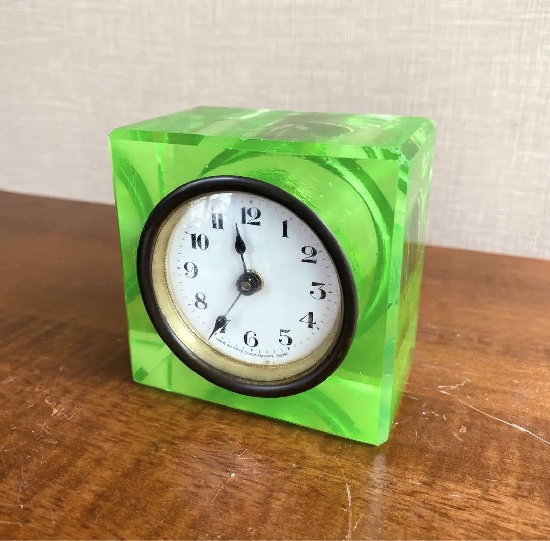 Amazon.co.jp: 20s東洋時計 ウランガラス アンティーク 時計 Amazon.co.jp: 20s東洋時計 ウランガラス アンティーク 時計