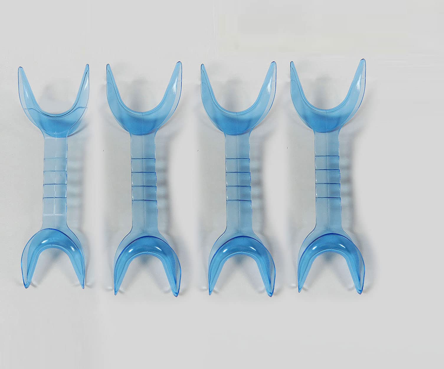 Dentosmile Double Ended/Dental Double Sided, Large/Medium Cheek Retractor in Transparent Blue Color (4)-picture-26