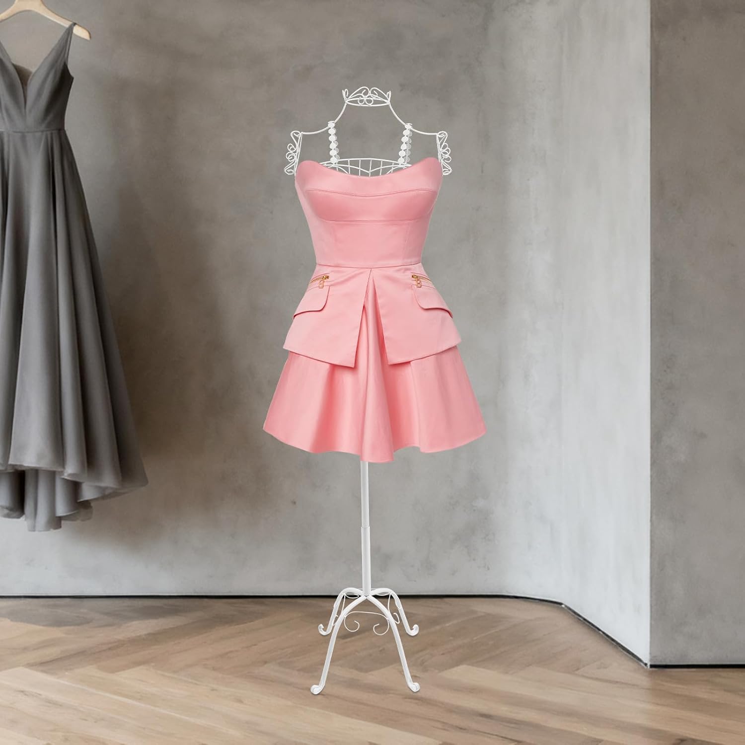 Vintage White Metal Dress Form Mannequin for Wedding/Party Clothing Display - 75.5cm/29.72in Height, 15kg/33.07 lbs Capacity, European Style with Steel/Iron Construction (Includes Base & Pole)