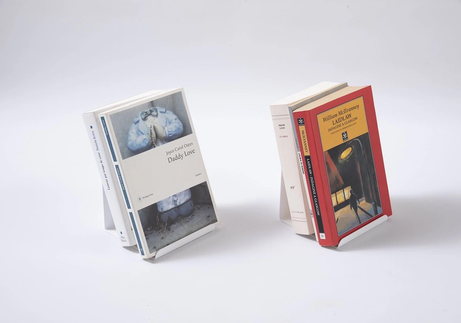 TEEbooks - Lot de 2 Serre-Livres Muraux Invisibles 12 x 12 cm Blanc | Cale Livres Design en Métal | Support Livre pour Bibliothèque et Étagère | Fixation Murale Discrète | Fabriqué en Italie