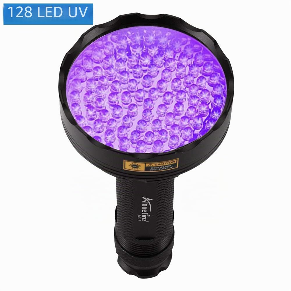 Alonefire SV128 Torcia UV Professionale 395nm 128 LED Lampada Ultravioletti Luce Nera per Fluoresceina, Scorpione, Rilevatore di Urina, Macchie Secche, Pavimento con Occhiali UV, Batterie 6xAA incluse