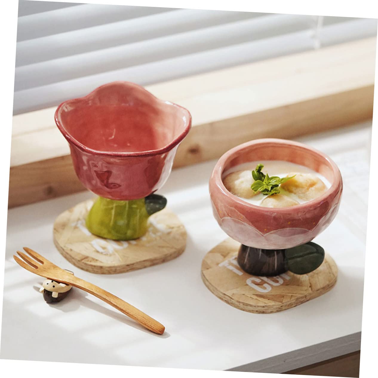 Alipis Coppa Dessert in Ceramica a Forma di Tulipano Rossa, Semplice e Decorativa, per Gelato e Dolci, Adatta a Tavola e Decorazione
