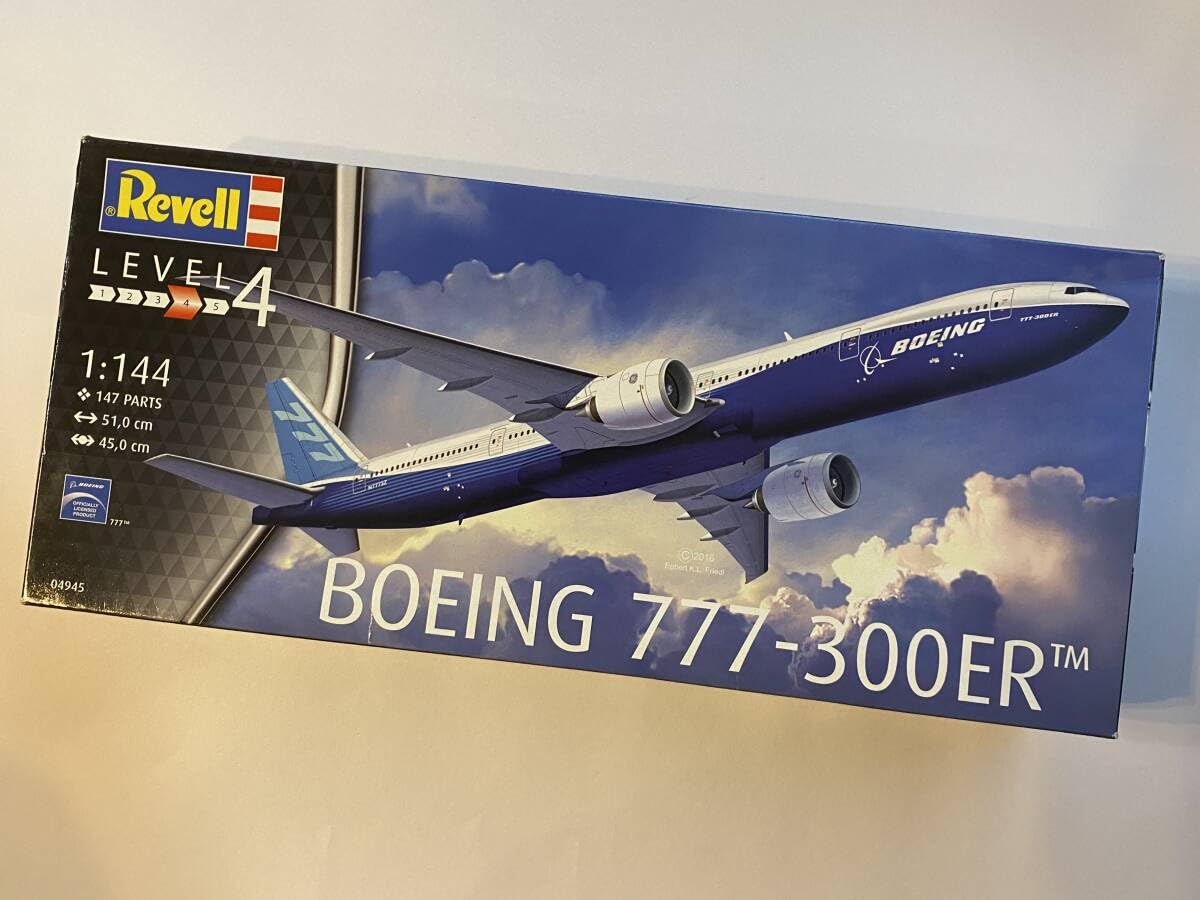 Amazon.co.jp: ドイツレベル ボーイング 777-300ER 1/144 Revell