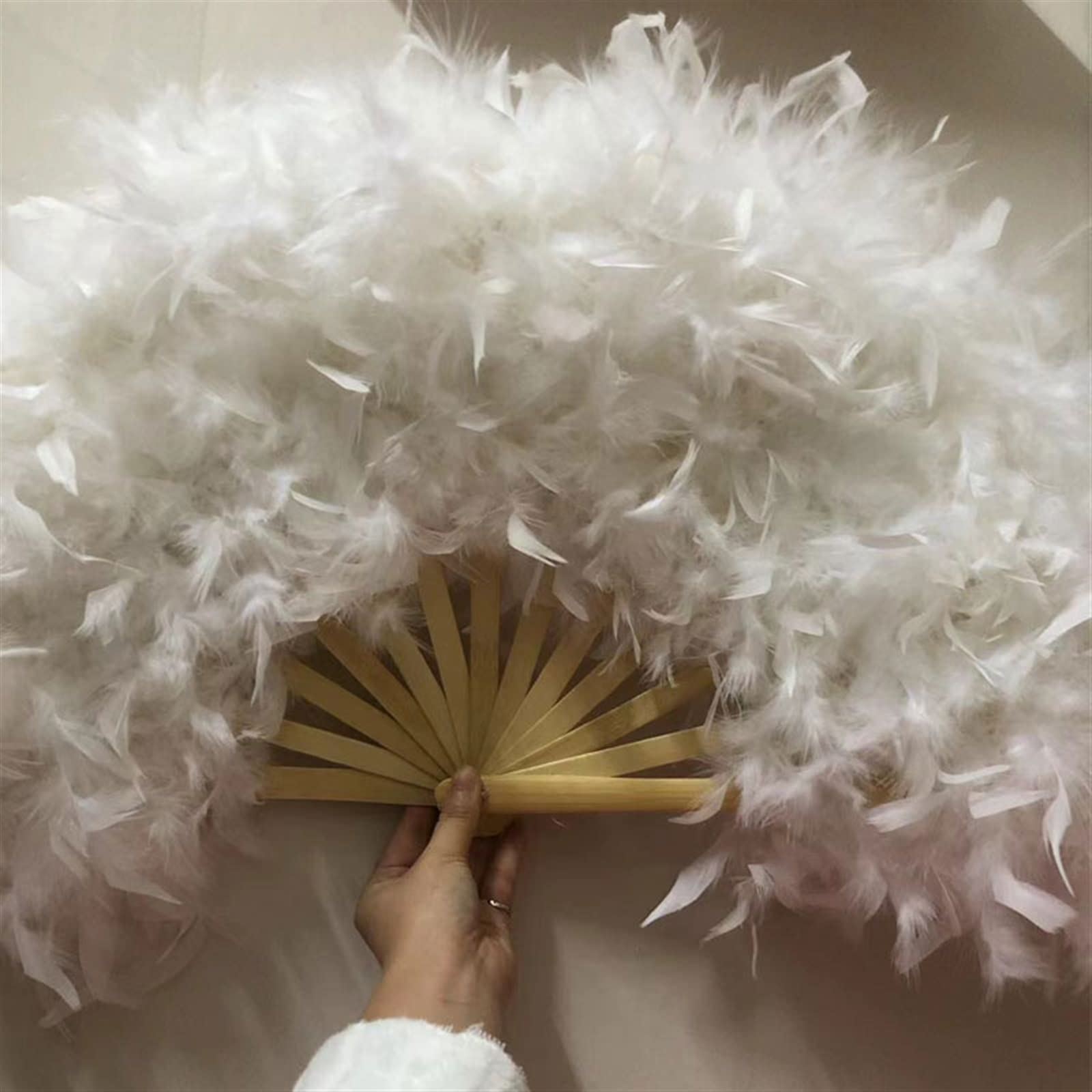 CIRCIR Folding Fan 70 * 40cm Large Pink Feather Fan Photography Props Stage Performance Dance Fan Lolita Feather Folding Fan Wedding Party Decoration Handmade Decorative Accessories (Color : White)