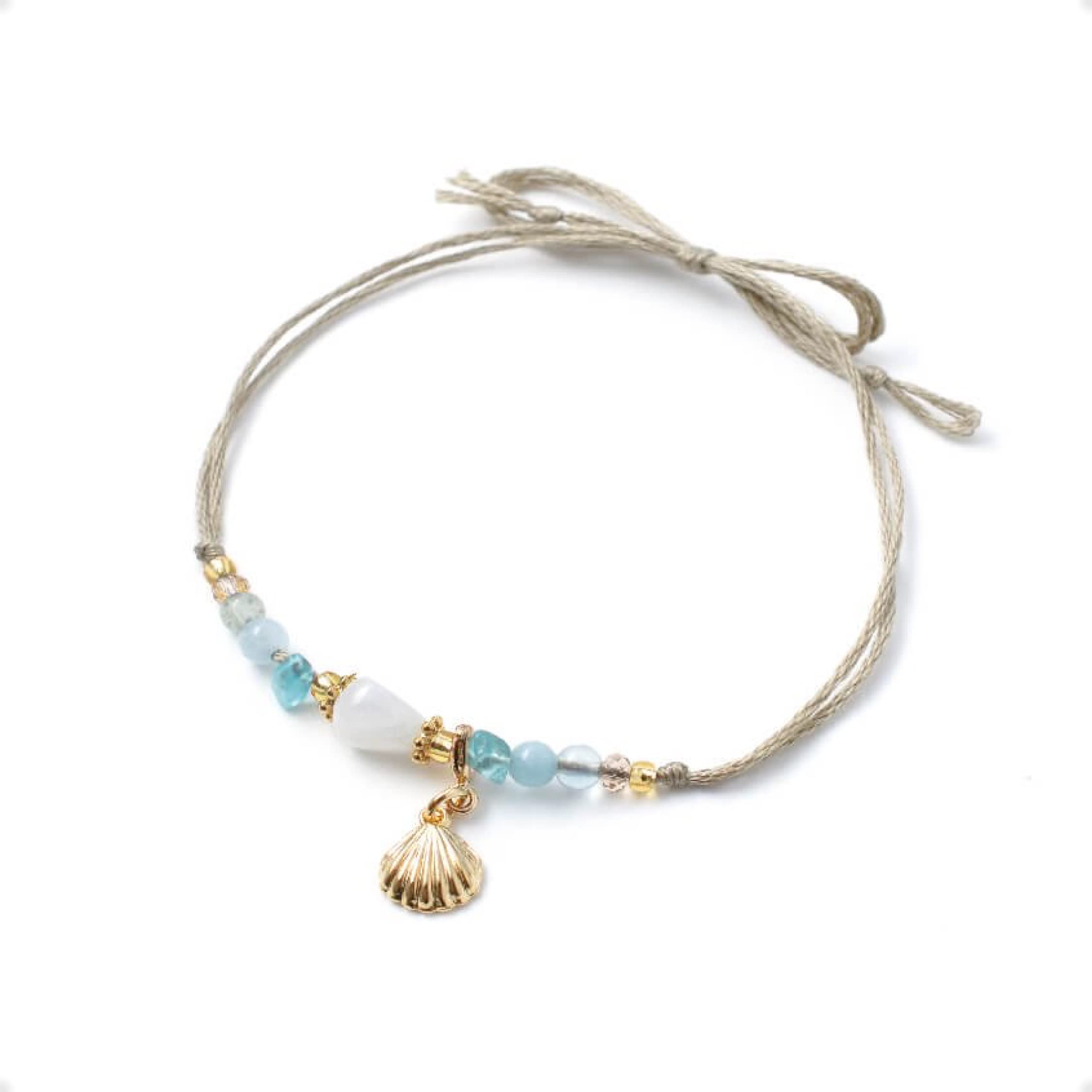 Amazon | [マルラニハワイ] 月のミサンガ～厄除け＆幸運