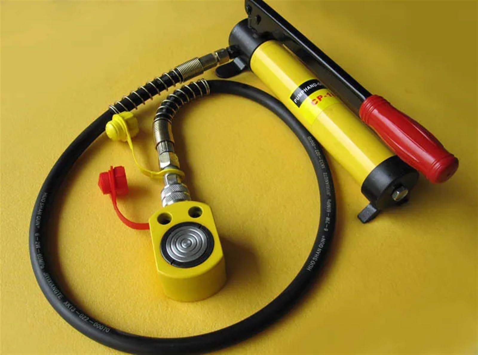 Gato hidráulico de tipo fino FPY-101 con bomba manual y carrera de 11 mm