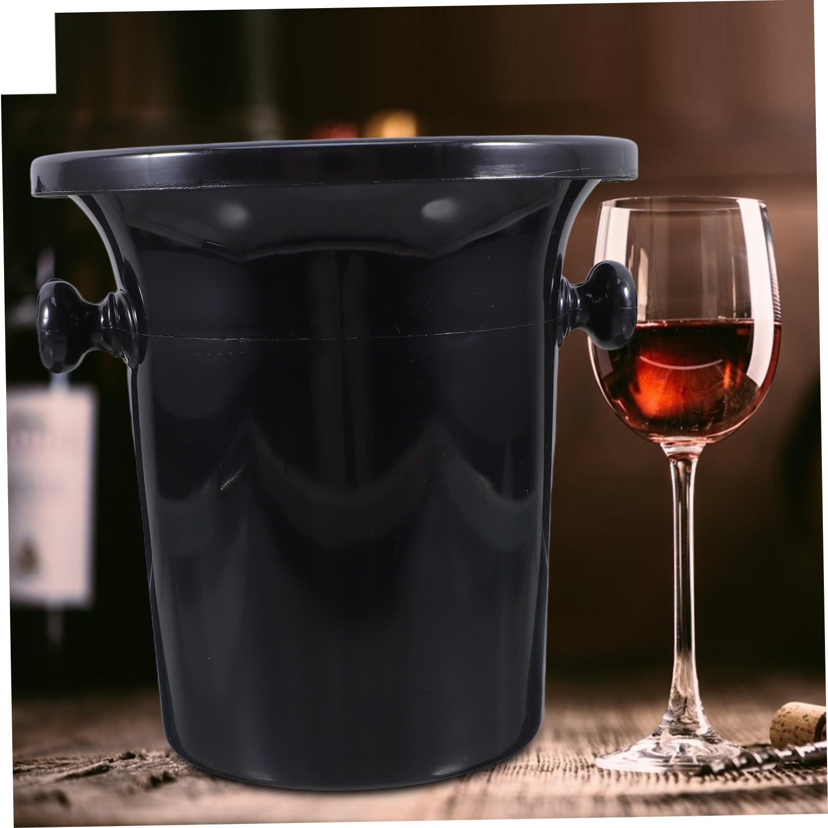 Escupidera de Vino Redonda Negra de Plástico, 4 Piezas | Asas Dobles, Estilo Occidental y Acabado Suave, para Bares y Tiendas Especializadas en Vino