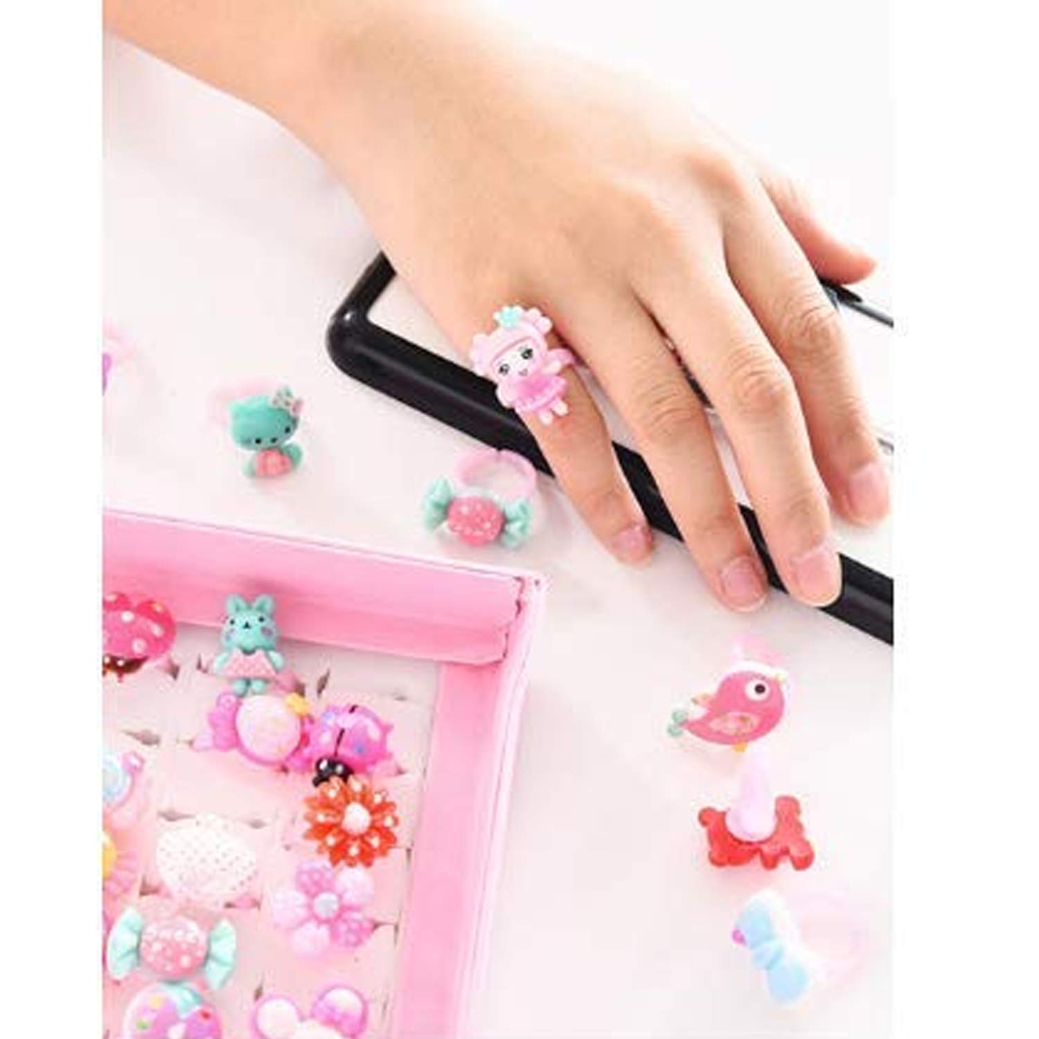 Kidz00 Stylish Cute Cartoon Shaped Plastic Finger Ring For Kids Girls And Boys Age 3-14 Yrs. Pack Of 10Pc 2
