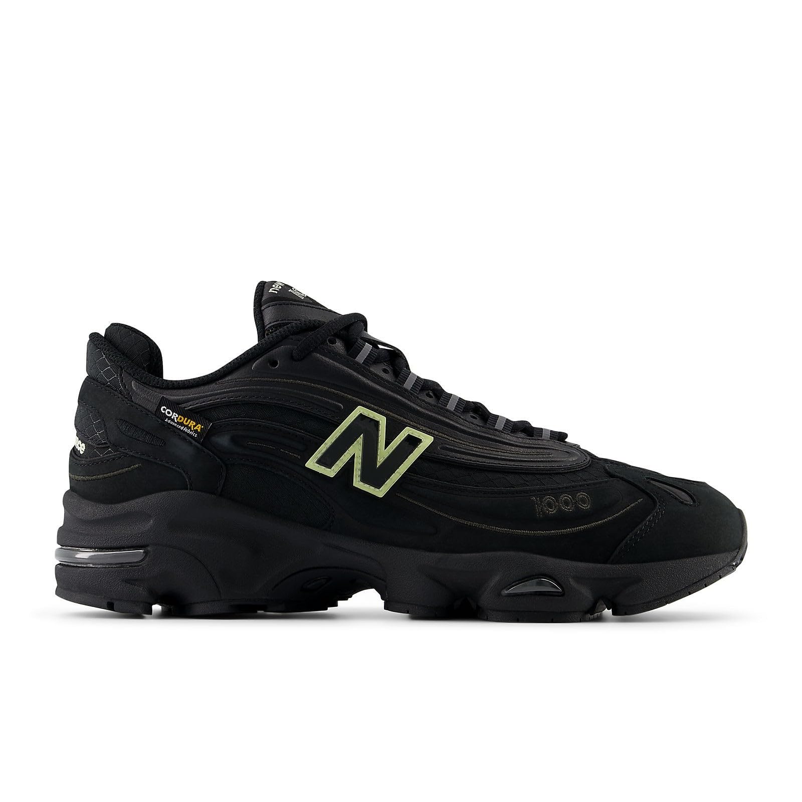 New Balance M1000 baskets streetwear idéales pour arpenter la ville au quotidien