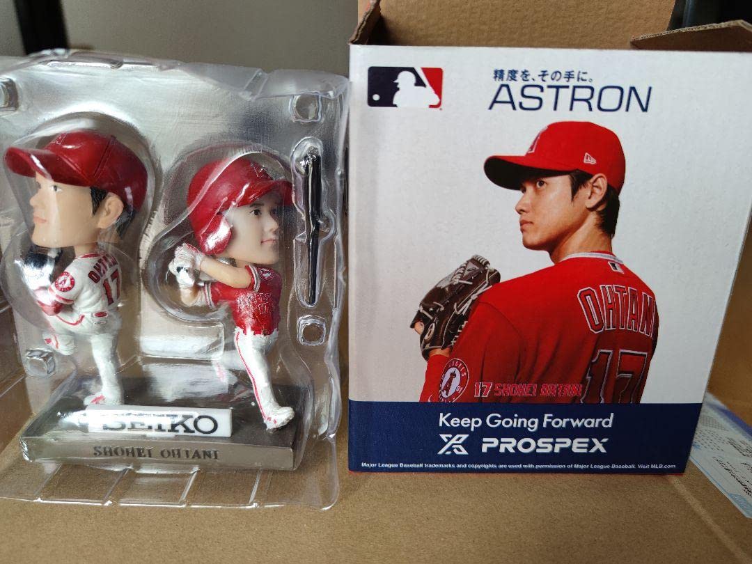 Amazon.co.jp: 球場配布 大谷翔平二刀流ダブルボブルヘッド人形 配布