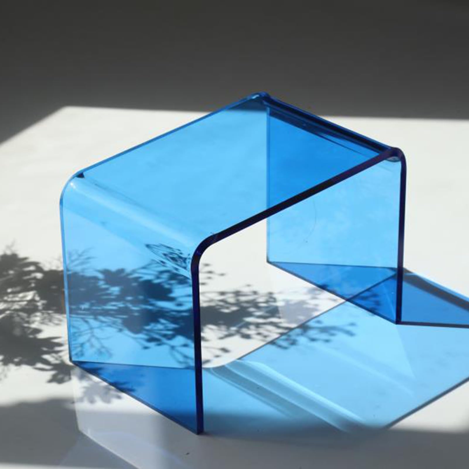 Tabouret à langer acrylique bleu assise rembourrée 45cm