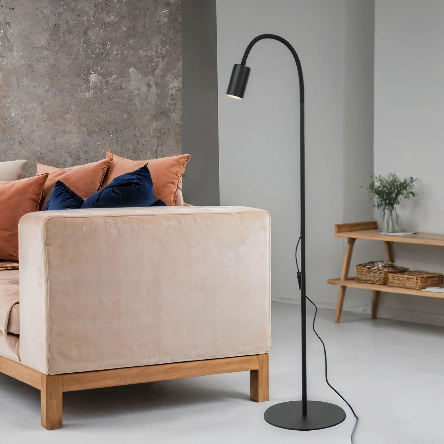 Licht-Erlebnisse Stehleuchte EYE Metall Schwarz Spot schwenkbar Flexarm H:114-153cm minimalistisch Kabelschalter GU10 für Wohnzimmer Schlafzimmer Leselampe Stehlampe